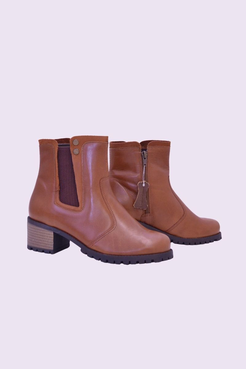 Bota Gabip De Couro Cano Médio Feminina Camel Bota Gabip De Couro Cano Médio Feminina Camel