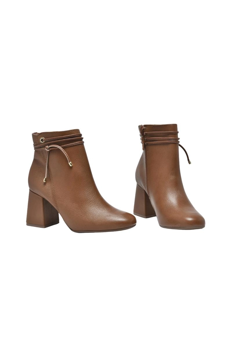 Bota Via Marte Couro Cano Curto Feminina
