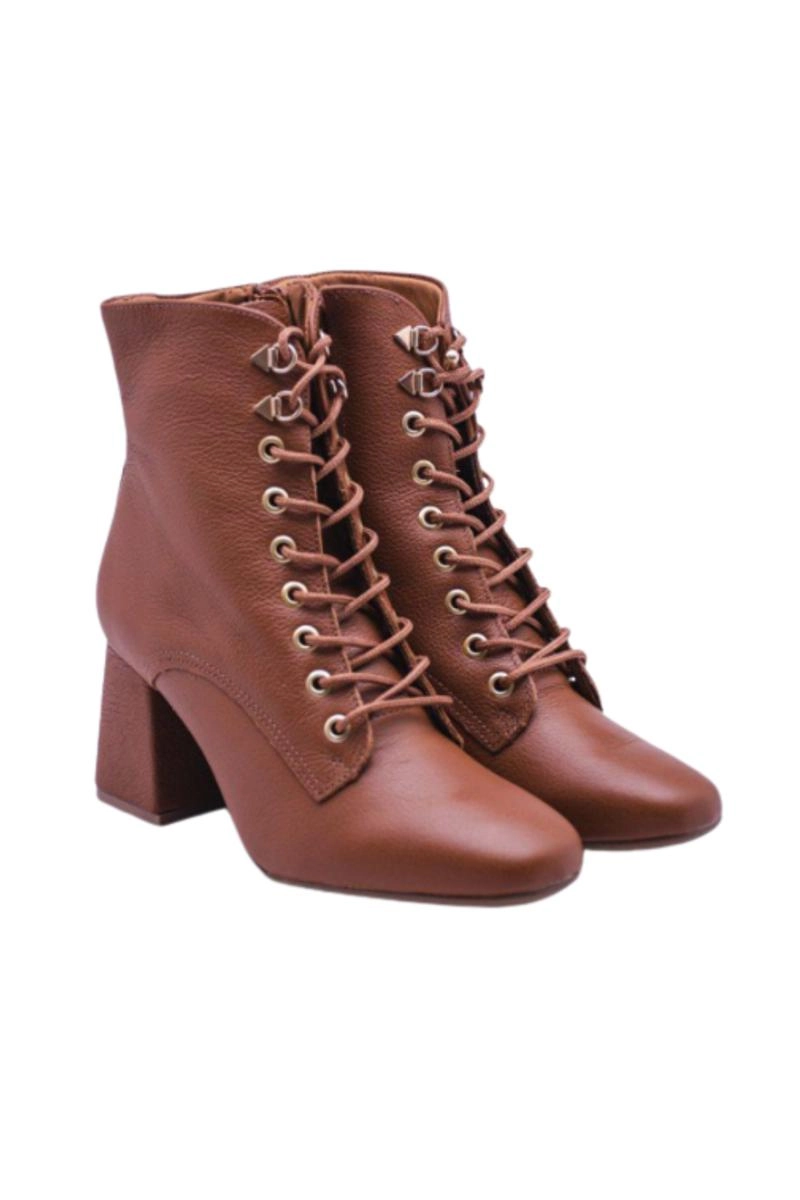 Bota Via Marte Couro Cano Curto Feminina