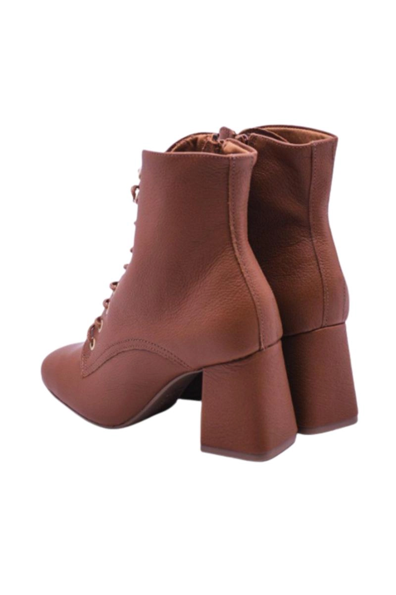 Bota Via Marte Couro Cano Curto Feminina