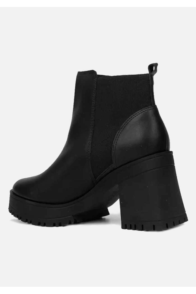Bota Vizzano Chelsea Tratorada Salto Médio Feminina Bota Vizzano Chelsea Tratorada Salto Médio Feminina