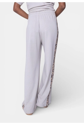 Calça Adidas Pantalona Animal Print Feminina Bege Calça Adidas Pantalona Animal Print Feminina Bege