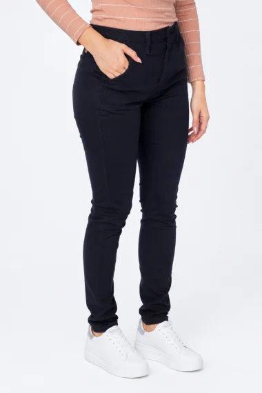 Calça Feminina de Sarja Max Denim Skinny Premium Preto Calça Feminina de Sarja Max Denim Skinny Premium Preto