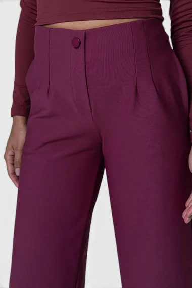 Calça Feminina Pantalona Alfaiataria Vinho Calça Feminina Pantalona Alfaiataria Vinho
