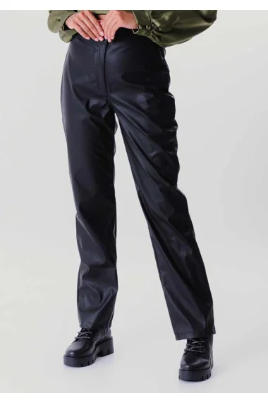 Calça Gabip Feminina Couro Pu Slim Reggla