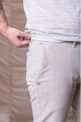 Calça Ogochi Sarja Slim Bolso Faca Masculina Areia Calça Ogochi Sarja Slim Bolso Faca Masculina Areia