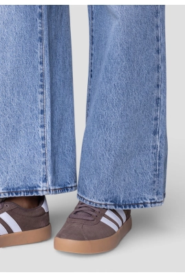 Calça Levis Straigth Feminina Jeans Calça Levis Straigth Feminina Jeans