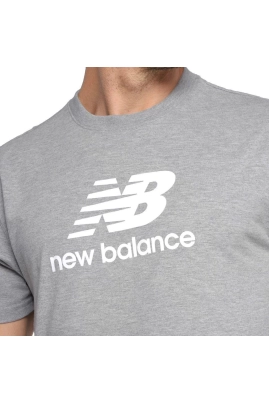 Camiseta New Balance Essentials Basic Masculina Camiseta New Balance Essentials Basic Masculina