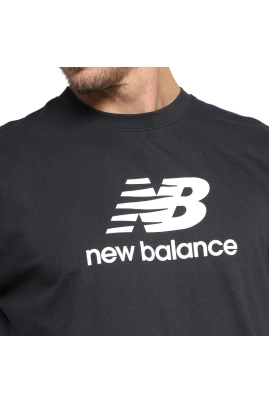 Camiseta New Balance Essentials Basic Masculina Camiseta New Balance Essentials Basic Masculina