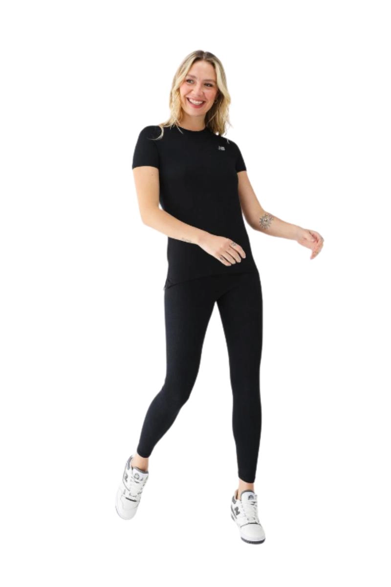 Camiseta New Balance Sports Essentials Feminina