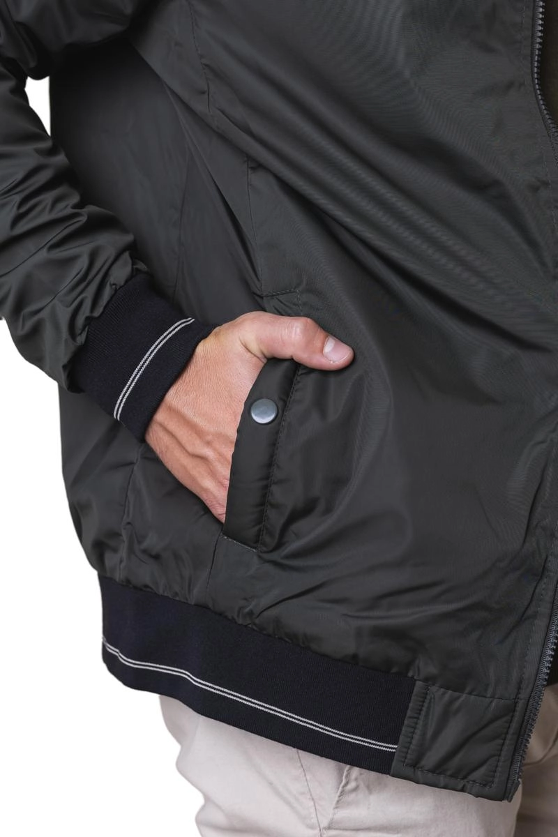 Jaqueta Crocker Nylon Zíper Punho Canelado Masculina Preta Jaqueta Crocker Nylon Zíper Punho Canelado Masculina Preta