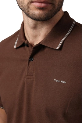 Polo Calvin Klein Manga Curta Regular Masculino Marrom Polo Calvin Klein Manga Curta Regular Masculino Marrom