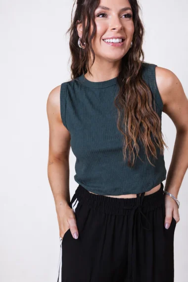 Regata Feminina Cropped Canelada Gabip Militar Regata Feminina Cropped Canelada Gabip Militar