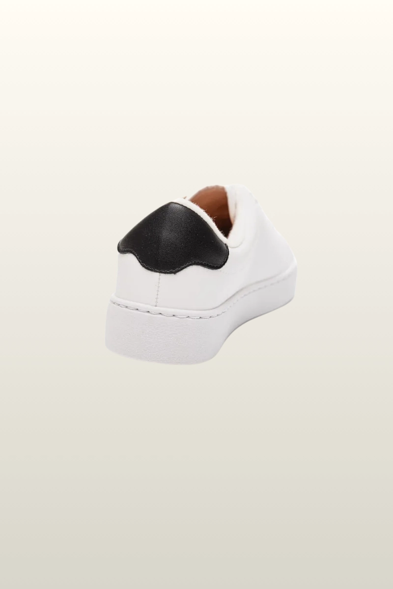 Tênis Vizzano Casual Feminino Branco e Preto Tênis Vizzano Casual Feminino Branco e Preto