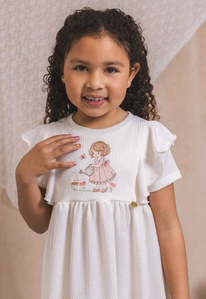Vestido Coccinelle com Babados e Estampa Bordada Infantil Feminino
